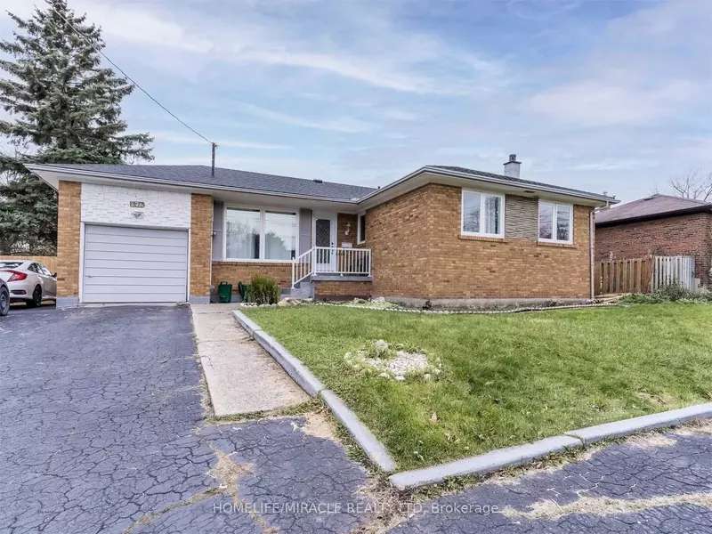 376 Third Line #Upper, Oakville, ON L6L 4A4