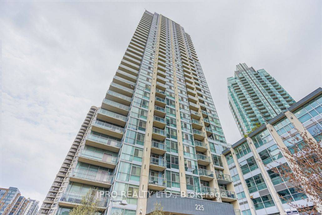 Mississauga, ON L5B 4P2,225 Webb DR #2710