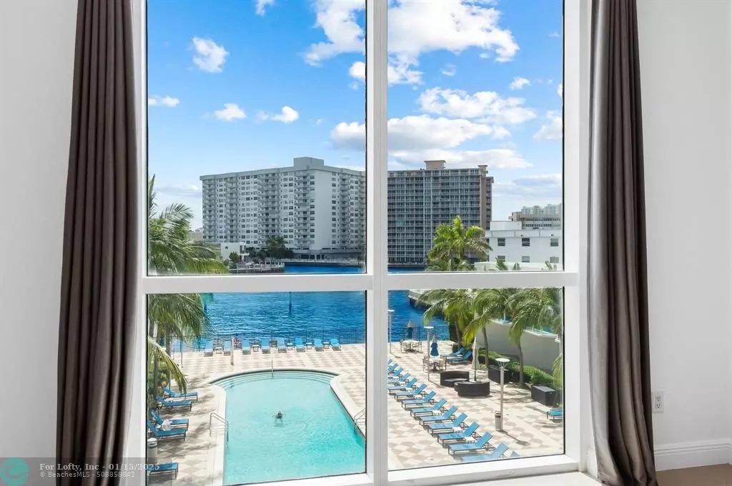 Hallandale Beach, FL 33009,1945 S Ocean Dr  #307