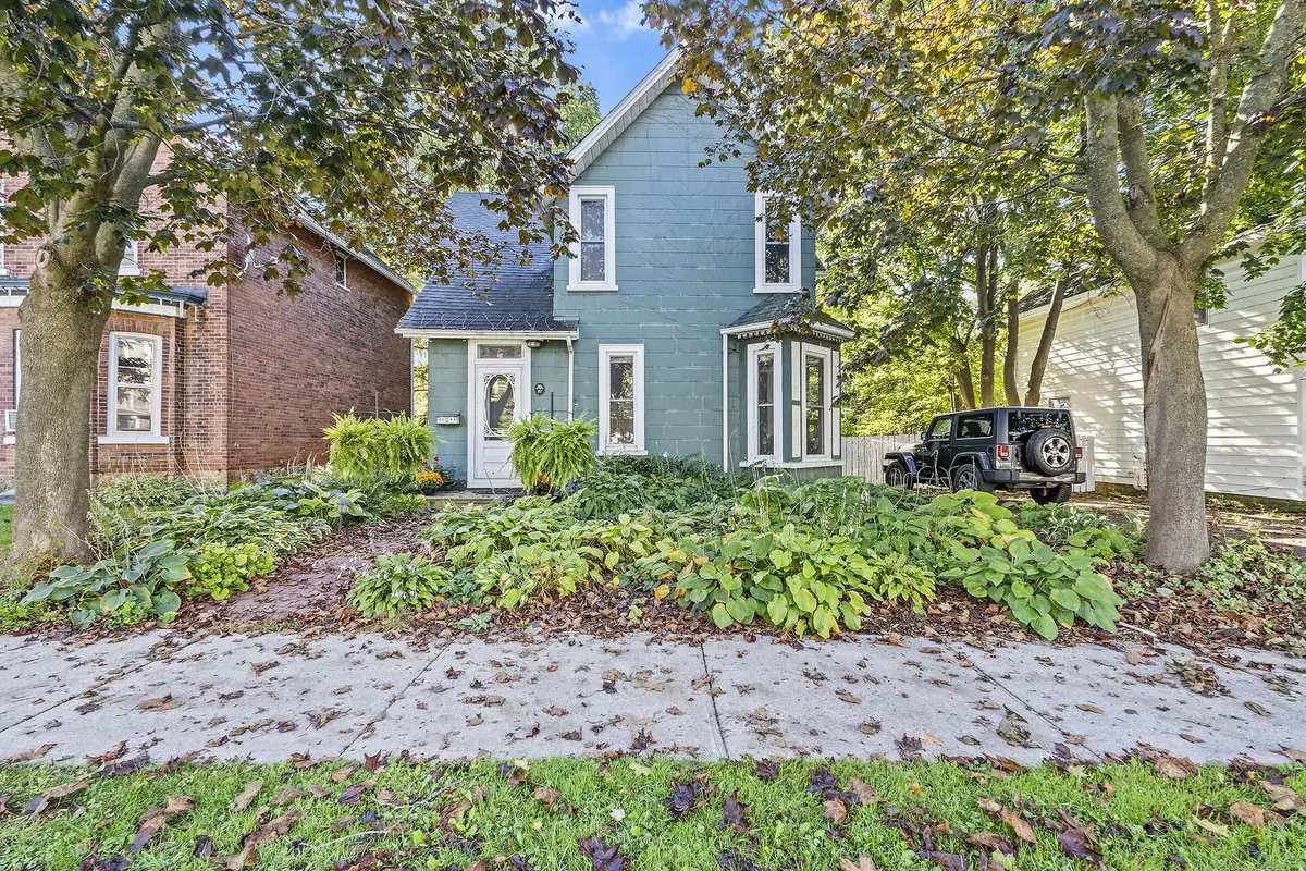 Gananoque, ON K7G 1K3,167 Brock ST E