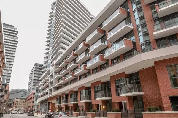 38 Iannuzzi ST #534, Toronto C01, ON M5V 1B2