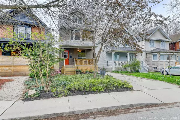 41 Hastings AVE #Upper, Toronto E01, ON M4L 2L1