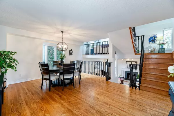 Oakville, ON L6H 5A5,245 Romain CRES