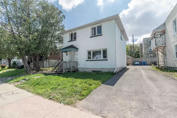 126 Marier AVE, Vanier And Kingsview Park, ON K1L 5S1