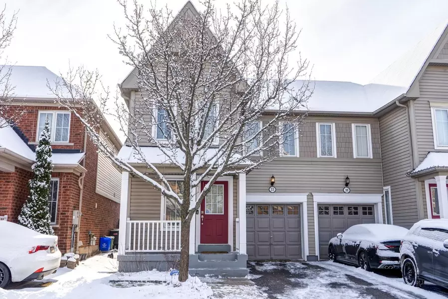 33 Tansley CRES, Ajax, ON L1Z 1Y5