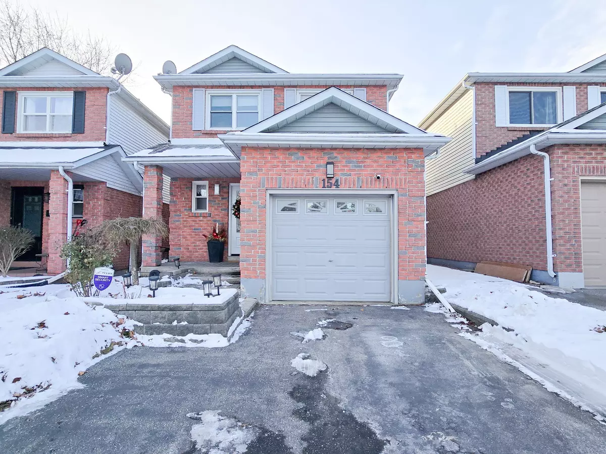 Oshawa, ON L1J 7X5,154 Adele CRES