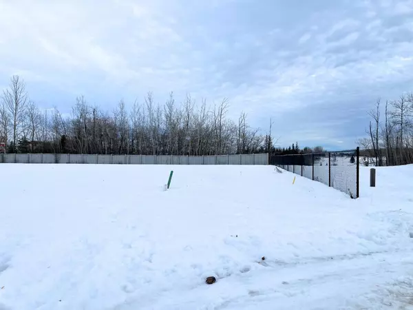 10202 67 AVE, Grande Prairie, AB T8W 0K7