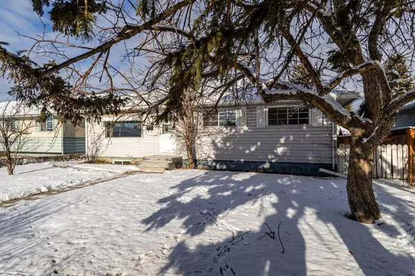 4612 Fortune RD Southeast, Calgary, AB T2A2A8