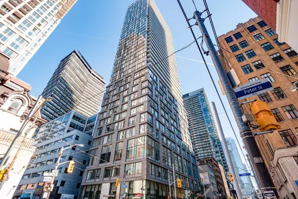 101 Peter ST #3608, Toronto C01, ON M5V 0G6