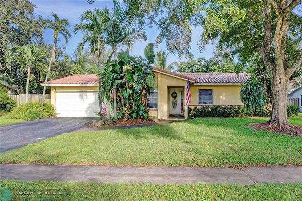 1300 SW 70th Ter, Plantation, FL 33317