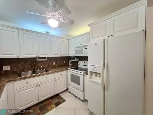 Deerfield Beach, FL 33442,49 Ashby A  #49