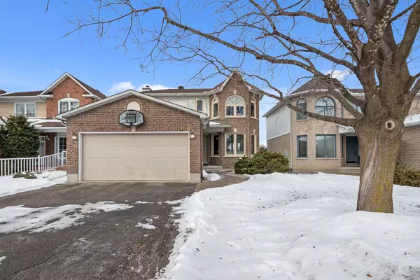 5 Forestglade CRES, Hunt Club - South Keys And Area, ON K1G 5X3