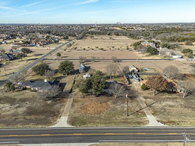 3910 Ovilla Road, Red Oak, TX 75154