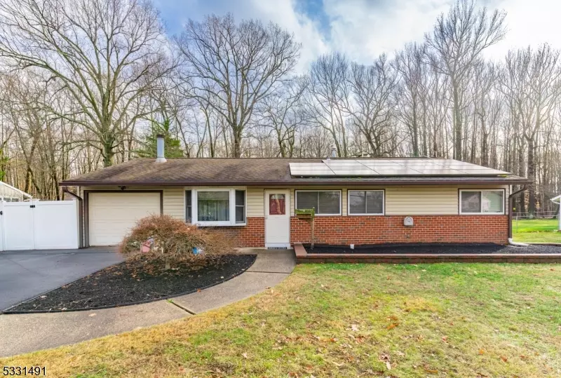 12 Hawthorne Rd, South Brunswick Twp., NJ 08824