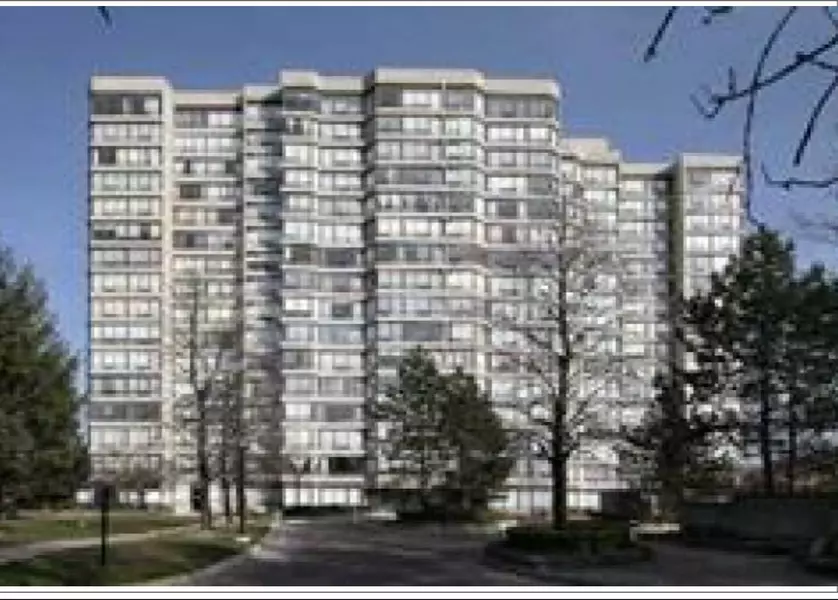 26 Hanover RD #1001, Brampton, ON L6S 4T2