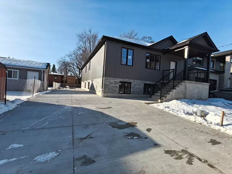 733 Verulam ST #2, London, ON N6C 4Z8