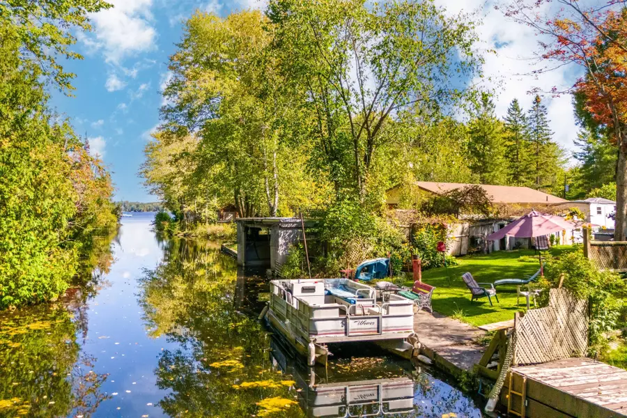 31 Jubbs Shore RD, Kawartha Lakes, ON K0M 1N0