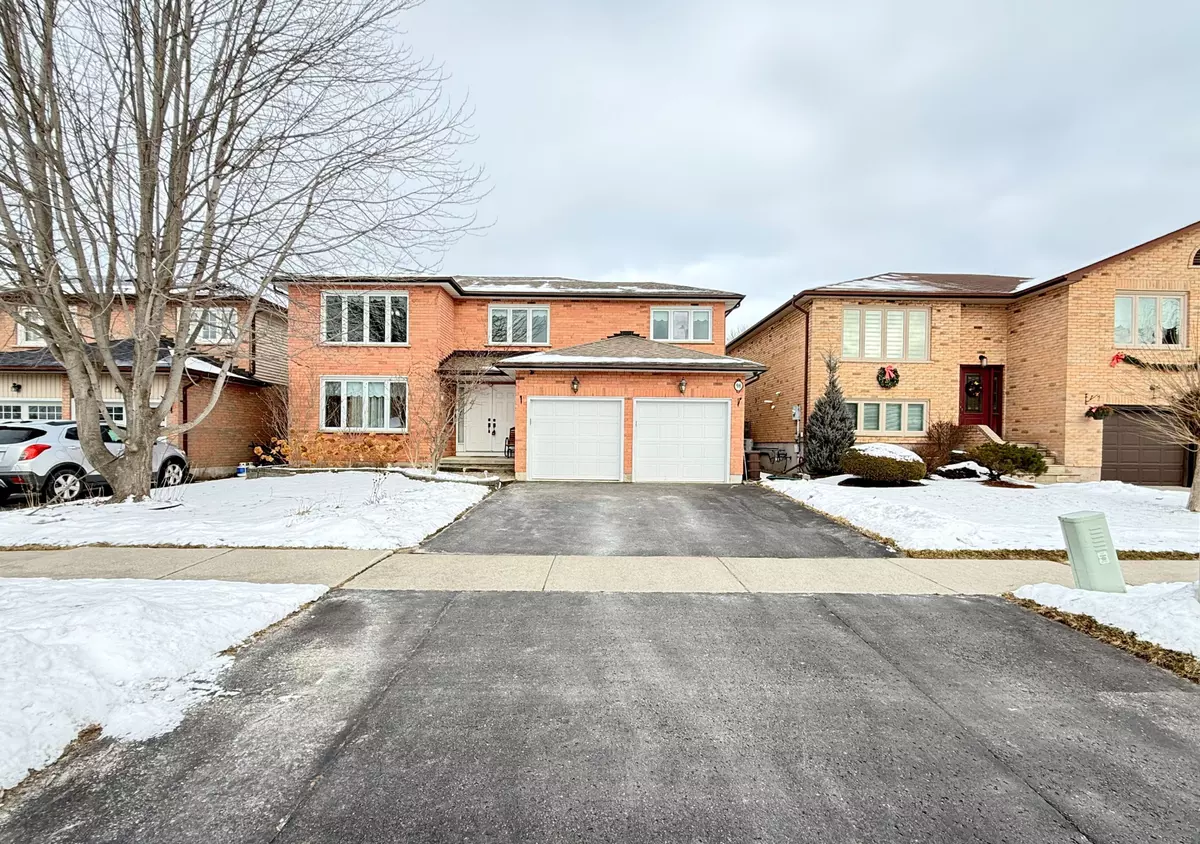 Clarington, ON L1E 2A1,98 Devondale ST