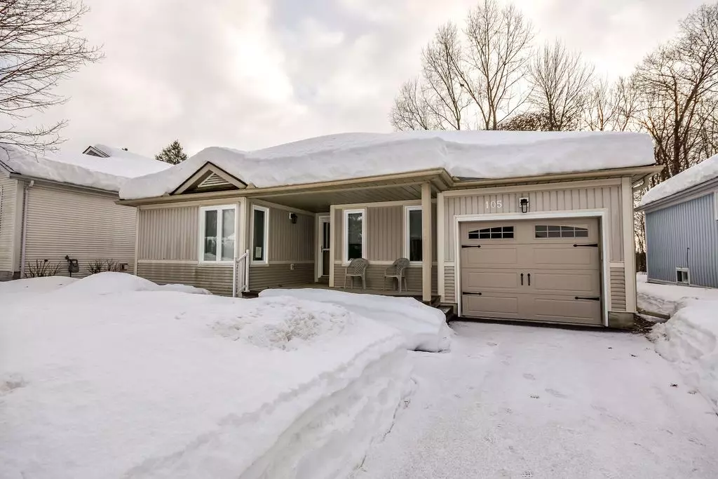 Gravenhurst, ON P1P 1Z2,105 Pine Ridge Gate