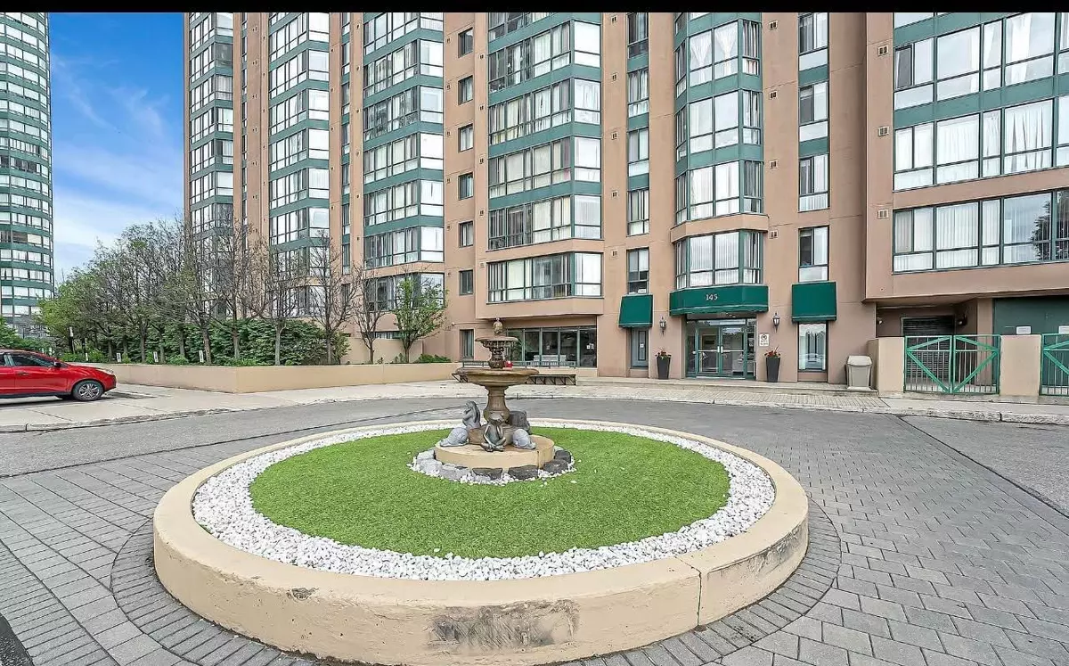 Mississauga, ON L5B 3Z1,145 Hillcrest AVE #404