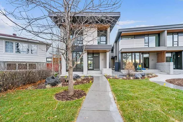 Calgary, AB T3C 3B8,3D Willow CRES SW