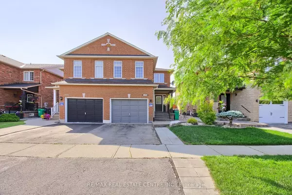 Mississauga, ON L5N 8M9,3398 Crimson King CIR