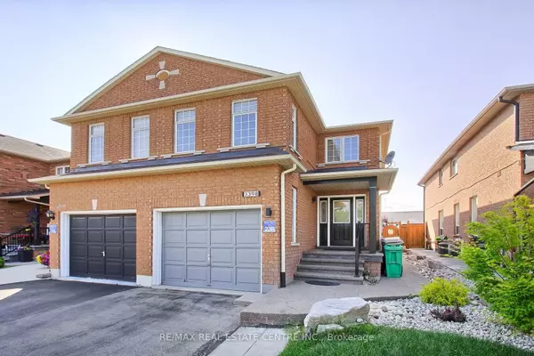 Mississauga, ON L5N 8M9,3398 Crimson King CIR