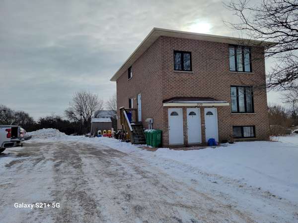 530 Crystal DR, Peterborough, ON K9J 8G9