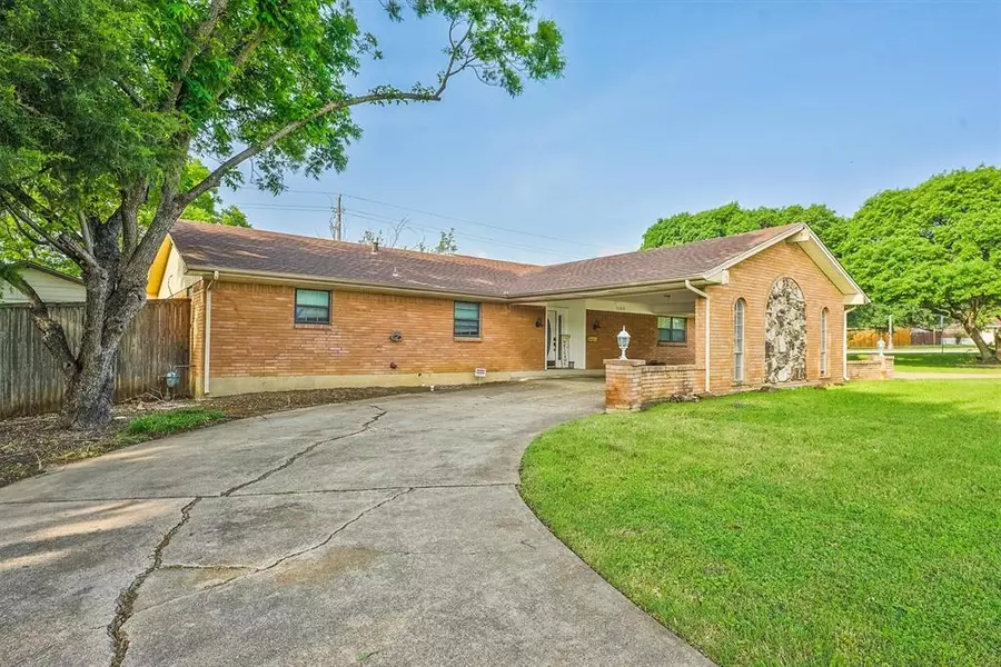 1109 Jordan Drive, Grand Prairie, TX 75050