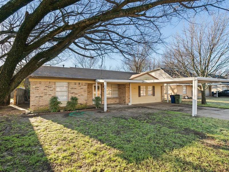 14424 Oakwood Lane, Balch Springs, TX 75180