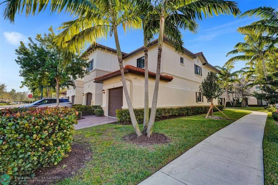 4210 N Dixie Hwy  #27, Oakland Park, FL 33334