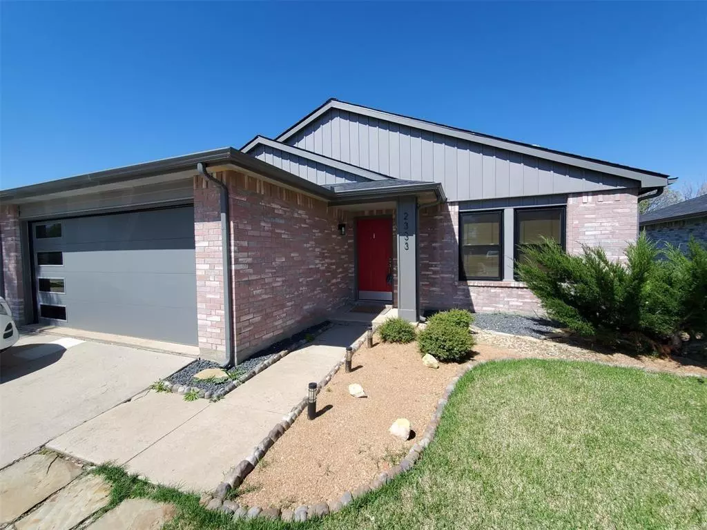 Little Elm, TX 75068,2333 Bradford Pear Drive