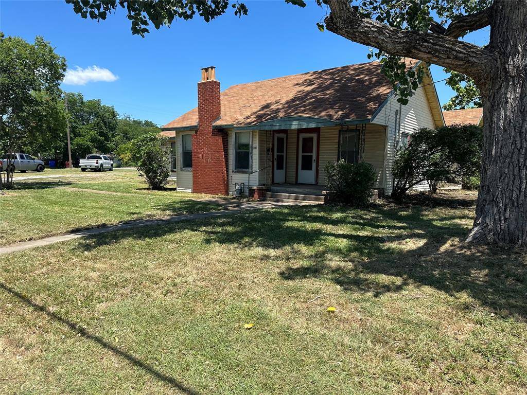 Farmersville, TX 75442,300 McKinney Street