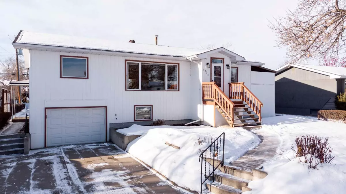 Lacombe, AB T4L 1J3,5228 47 ST