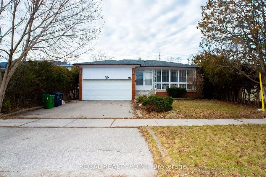 Toronto C15, ON M2J 3A4,50 Mosedale CRES