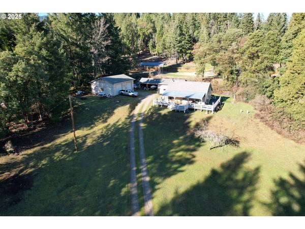 2935 REUBEN RD, Glendale, OR 97442