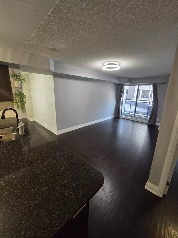 Toronto W05, ON M3J 0G7,1060 Sheppard AVE W #202