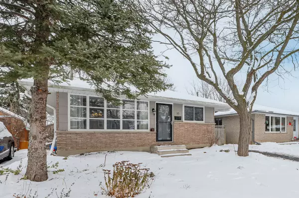 Kitchener, ON N2M 5A9,16 Overlea CRES