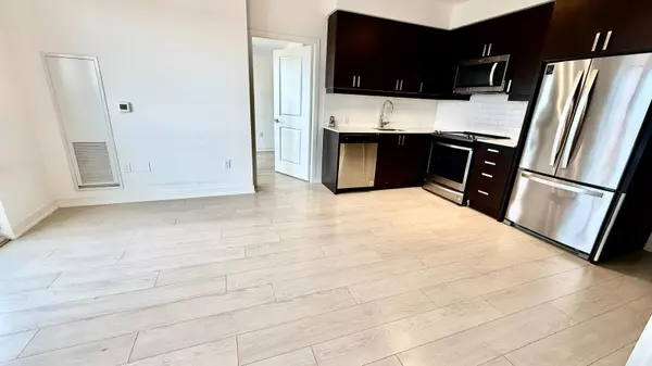 Mississauga, ON L4Z 0C6,8 Nahani WAY #722