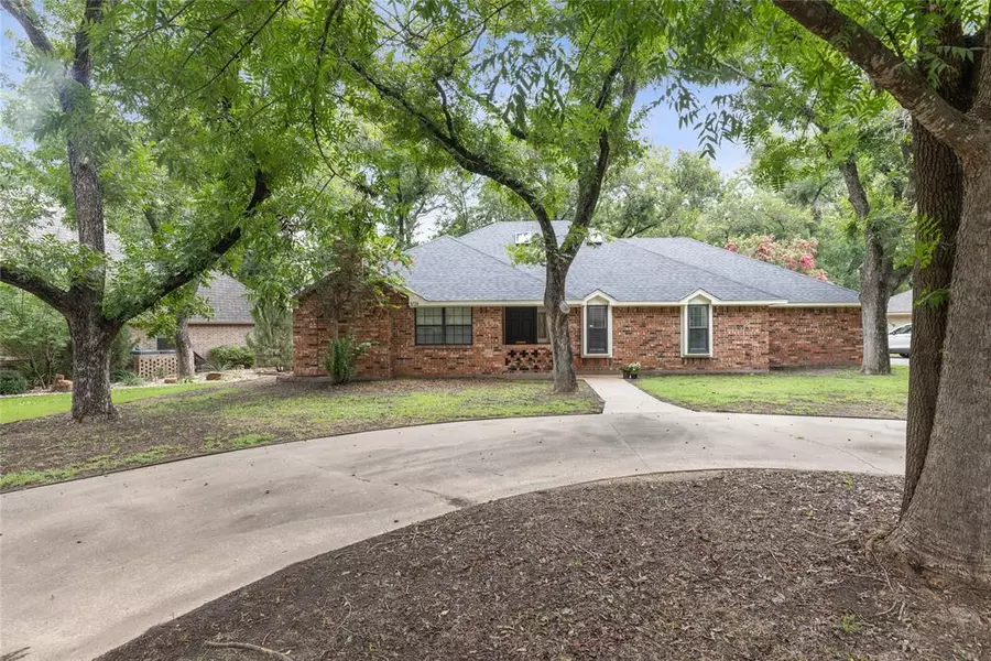 8724 S Monticello Circle, Granbury, TX 76049