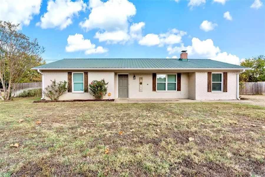 718 County Road 43900, Paris, TX 75462