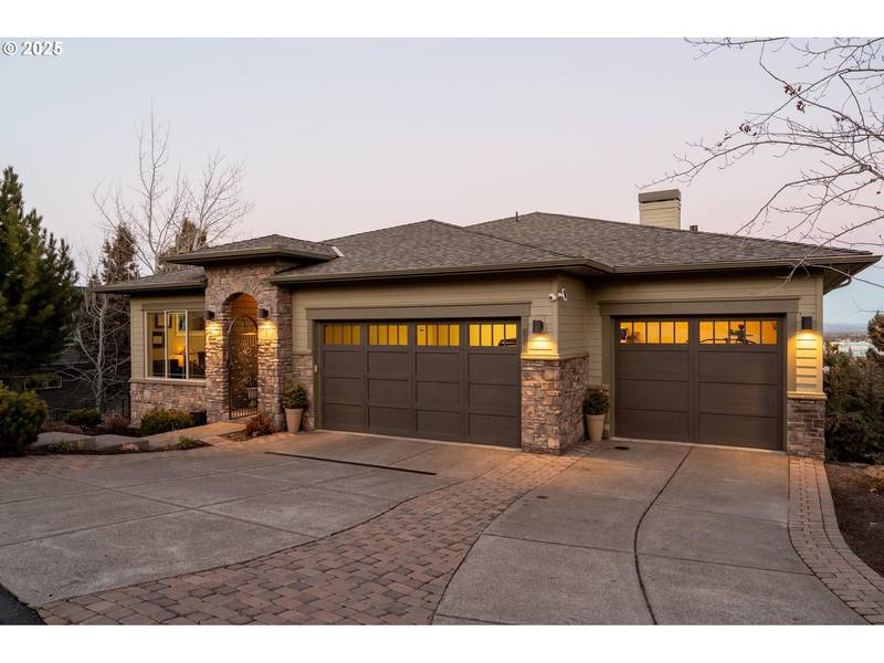 3384 NW EIGHTEENTH FAIRWAY PL, Bend, OR 97703