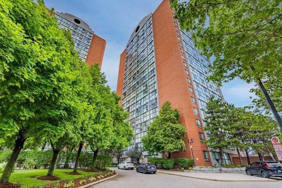 Mississauga, ON L4Z 2Y8,4185 Shipp DR #411