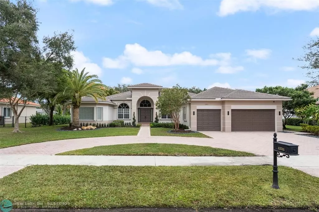 Davie, FL 33330,13211 SW 44th St