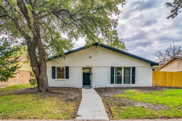 4233 Foliage Drive, Garland, TX 75043