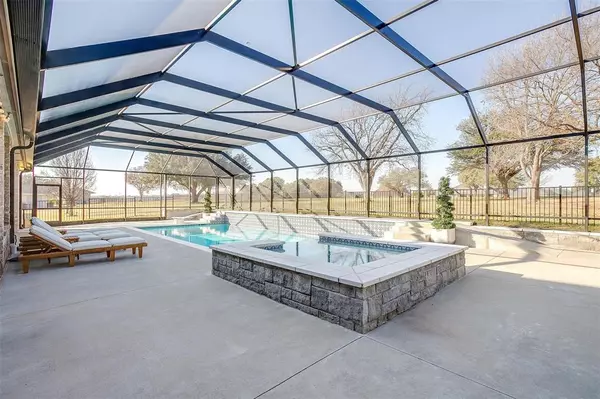 9022 Bellechase Road, Granbury, TX 76049