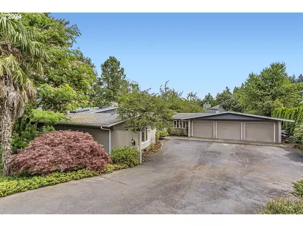 5055 SUMMIT ST, West Linn, OR 97068