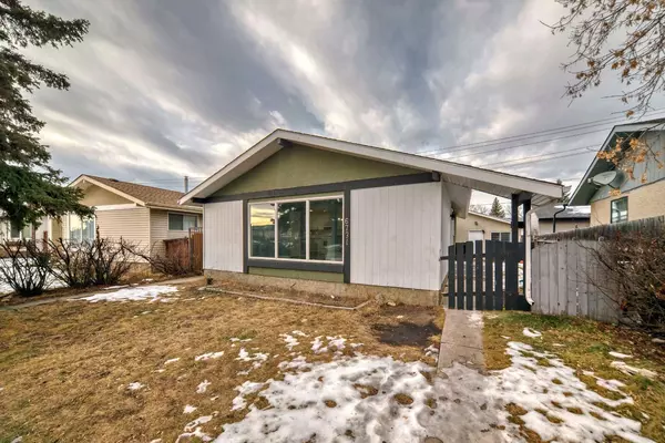 Calgary, AB T2A 5C3,6731 Malvern RD NE