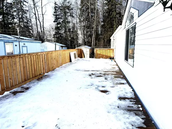 Slave Lake, AB T0G 2A1,404 6 Ave NW #124