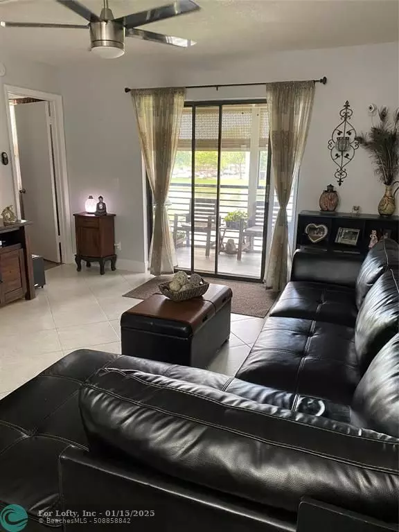 Sunrise, FL 33322,10130 Sunrise Lakes Blvd  #311